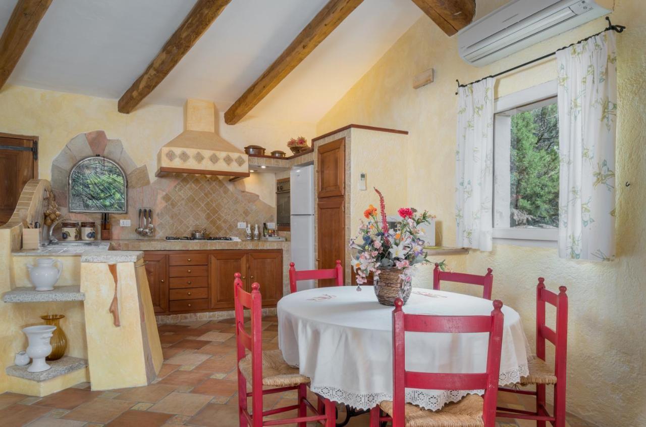 Sardinia Family Villas - Villa Nina With Private Pool Abbiadori Bagian luar foto